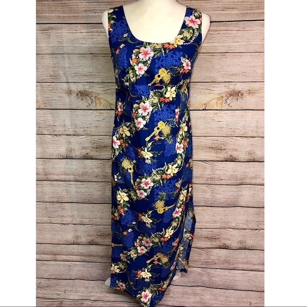 Elegant Floral Midi Dress in Blue